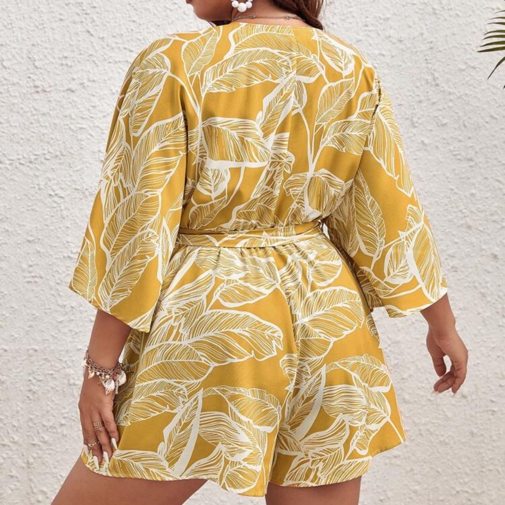SHEIN Mustard Leaf Print Romper - Picture 2 of 7